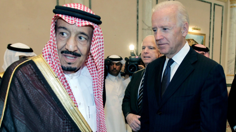 Presidenti Biden telefonon mbretin Salman ndërsa SHBA-të po rishikojnë marrëdhëniet me sauditët