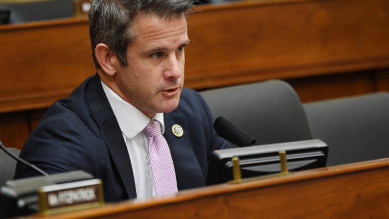 Senatori republikan, Kinzinger: Nëse votimi do të mbahej privatisht, Trump do të dënohej