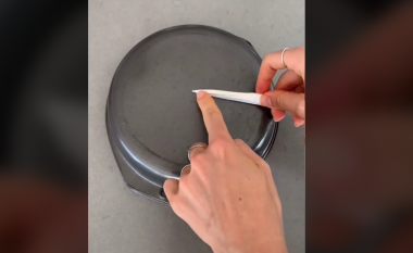 Zbuloi një truk që mund t’ju ndihmojë në kuzhinë, videoja “kënaqi” përdoruesit e TikTok