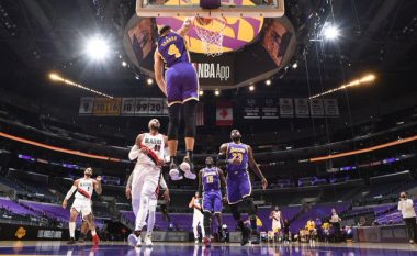 LA Lakers triumfon ndaj Blazers, fitore marrin edhe Warriors ndaj Hornets – të gjitha rezultate në NBA
