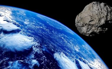 Asteroidi gjigant i afrohet Tokës