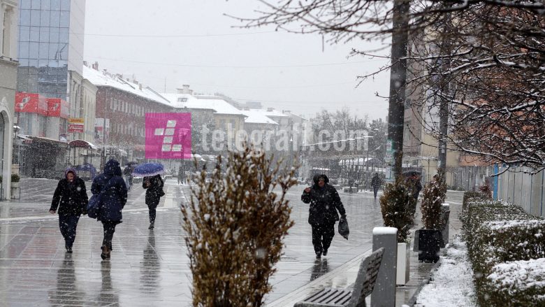 Moti sot, borë – mëngjeset dhe mbrëmjet me ngrica  