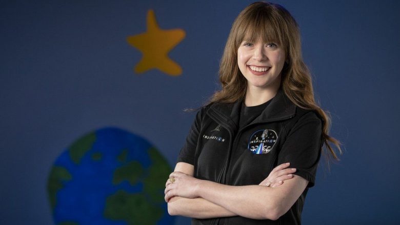 Hayley Arceneaux – rrëfimi për të mbijetuarën nga kanceri që do të bashkohet me misionin e parë civil në hapësirë