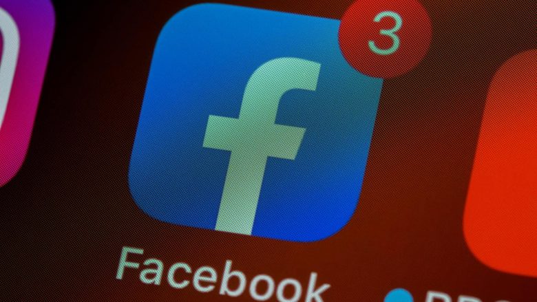 Pse duhet të ndaloni së përdoruri Facebook-un në vitin 2021?