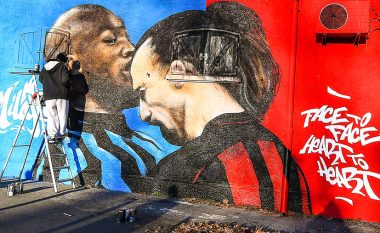 Dueli Ibrahimovic-Lukaku shndërrohet në mural para derbit të Milanos
