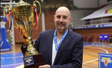 Jep dorëheqje trajneri i KB Sigal Prishtinës, Dragan Radovic
