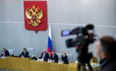 Rusia shton trysninë ndaj mediave të huaja