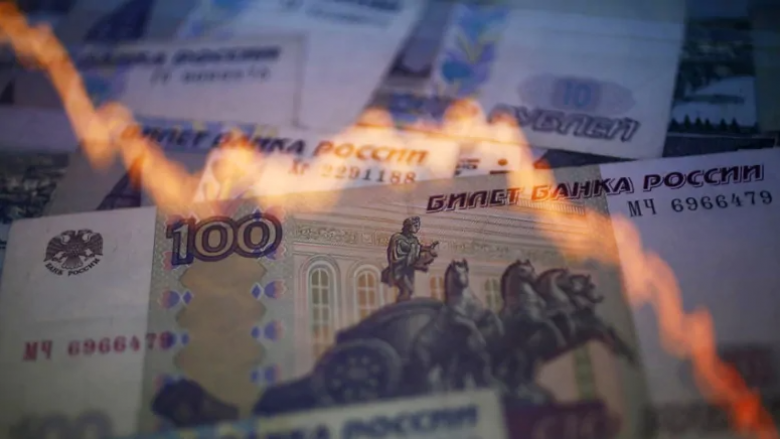 Rusisë i bllokohet gjysma e rezervës së saj financiare