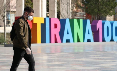 Shqipëria po zbrazet nga të rinjtë, tregu i punës zëvendësohet nga pensionistët