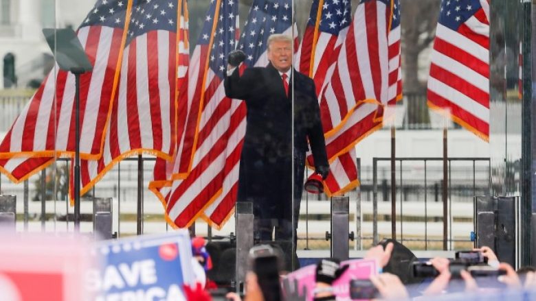 Gjyqi kundër fajësimit të Trumpit, do të shtyhet paksa shkaku i festës së hebrenjve