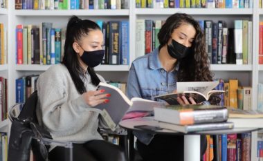 Biblioteka e UBT-së, një ndërlidhje mes librit fizik dhe atij elektronik