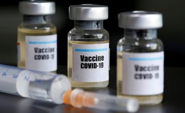 Sot në Kukës vaksinohen 250 mjekë kosovarë
