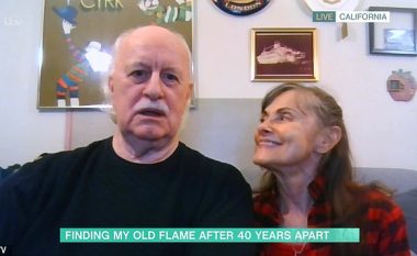 Nuk dëshironte që të mbetet vetëm, gruaja para vdekjes i kërkoi burrit ta gjej dashurinë e vjetër – pas 40 viteve u takuan sërish dhe u martuan  