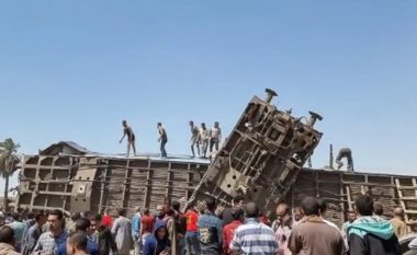 Përplasen dy trena në Egjipt, humbin jetën 32 persona dhe lëndohen 66 tjerë