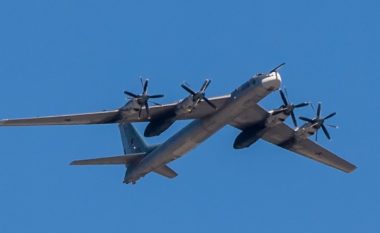 Aeroplanët rusë shkelën dhjetë herë hapësirën ajrore të NATO-s