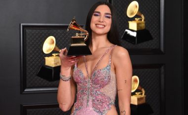 Fustani i Dua Lipas në “Grammy Awards 2021” ka një kuptim të veçantë