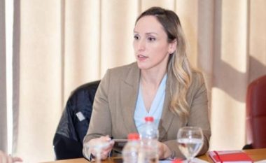 Albana Bytyqi e AAK-së: Ndihemi të kërcënuar nga burri i ish-ministres Meliza Haradinaj