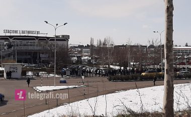 Edhe sot vazhdojnë radhët e gjata në Qendrën e Testimit në Prishtinë për ta paraqitur provimin për patentë shofer