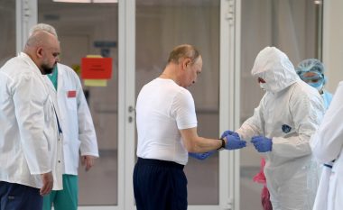 Vaksinohet prapa kamerave Putin - nuk dihet se çfarë mori presidenti rus