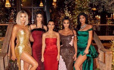 Familja Kardashian-Jenner nuk pranojnë mysafir në rezidencë nëse nuk kanë me vete testin negativ për COVID-19