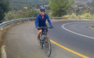 Përshkoi botën me biçikletë, por autobusi e goditi për vdekje para shtëpisë – fati tragjik i aventurierit nga Izraeli
