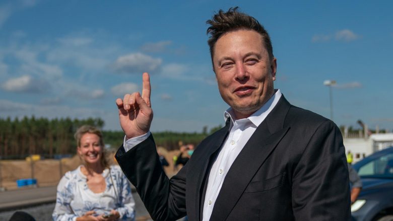 Elon Musk shtoi 25 miliardë dollarë në pasurinë e tij, vetëm në një ditë