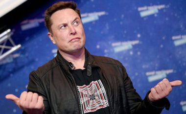 Elon Musk bëri një “pretendim të madh” rreth Tesla-s, por më pas e fshiu atë nga Twitter