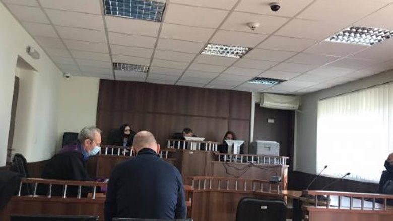 Pranon fajësinë i akuzuari për vjedhjen e tri qeseve të kafes në Mitrovicë
