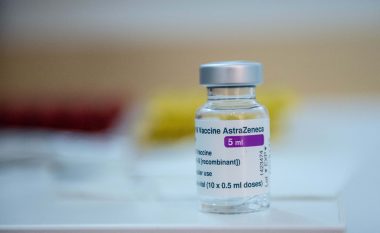 Bullgaria pezullon përdorimin e vaksinës nga AstraZeneca, vjen edhe reagimi i kësaj të fundit