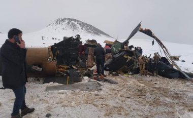 Rrëzohet helikopter ushtarak turk, nëntë të vdekur