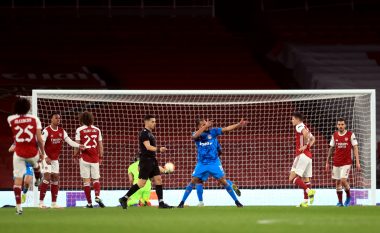 Olympiacosi fiton në Londër ndaj Arsenalit, por Topçinjtë kalojnë në çerekfinale