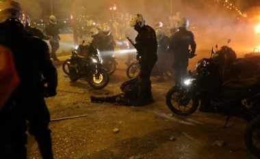 Protesta të dhunshme në Athinë