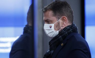Bëri marrëveshje të fshehtë rreth vaksinës ruse, jep dorëheqje kryeministri i Sllovakisë