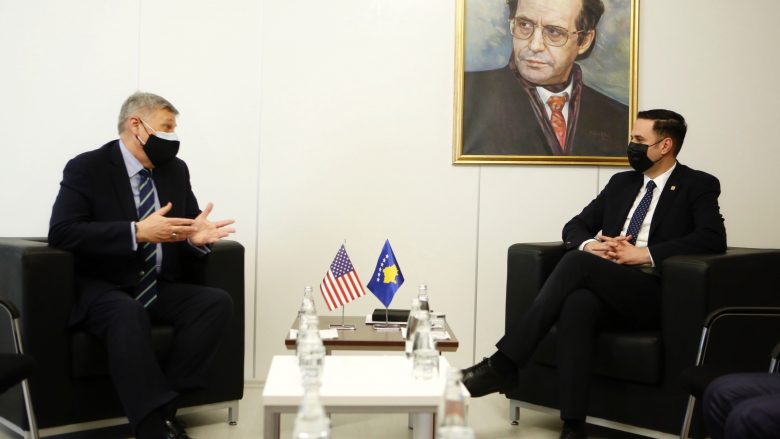 Abdixhiku e njoftoi Ambasadorin Kosnett për qëndrimet e LDK-së karshi situatës aktuale politike
