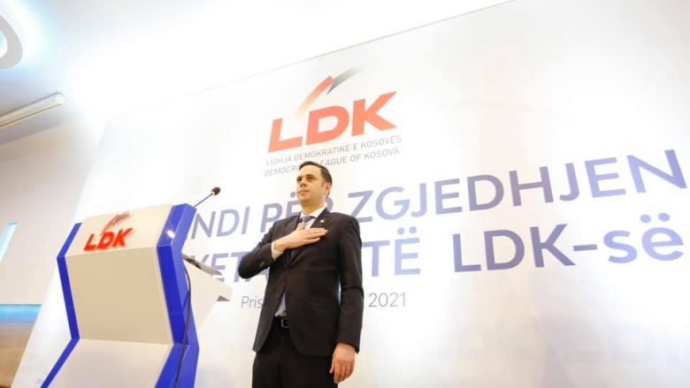 Bashkëpartiakët urojnë Lumir Abdixhikun për zgjedhjen kryetar të LDK-së