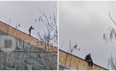 Një person tentoi të hidhej nga çatia e Komunës së Mitrovicës