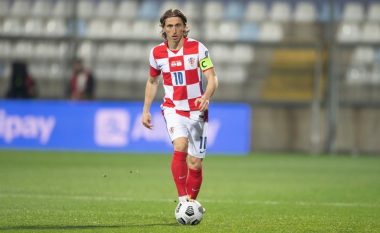 Luka Modric bëhet lojtari me më shumti paraqitje i të gjitha kohërave te Kroacia
