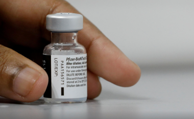 Vaksina e Pfizer/BioNTech për COVID-19 neutralizon variantin e Brazilit – sipas një studimi laboratorik
