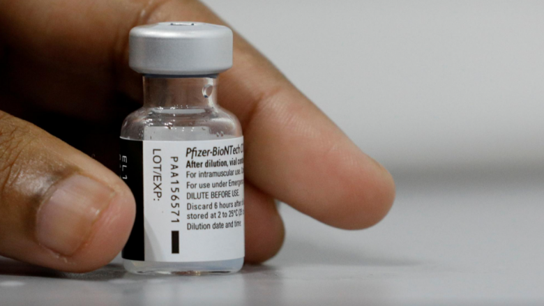 Vaksina e Pfizer/BioNTech për COVID-19 neutralizon variantin e Brazilit – sipas një studimi laboratorik