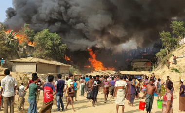 Zjarri masiv përfshin kampin e refugjatëve në Bangladesh