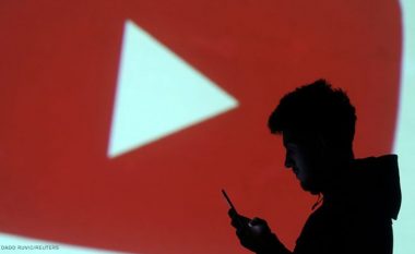 YouTube Music teston veçorinë e teksteve live me ndërfaqen më të re të Casting