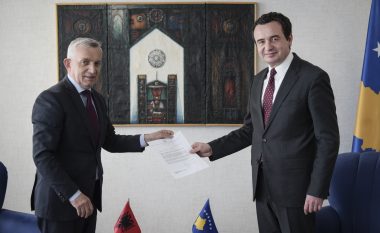 Kurti takon ambasadorin Minxhozi, flasin për avancimin e raporteve Kosovë-Shqipëri