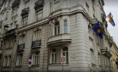 Ambasada e Kosovës në Vjenë pezullon punën me palë për 11 ditë
