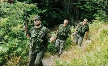 Mercenari rus Albert Andijev që kishte humbur syrin gjatë luftës në Kosovë, ndërron jetë nga COVID-19