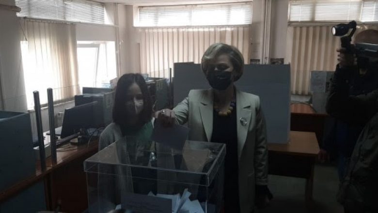 Zgjedhjet në Preshevë, Sinani fton qytetarët për maturi politike