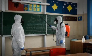 ​Dy ekipe italiane kryen operacione dezinfektimi në shkollat e Prishtinës dhe Mitrovicës