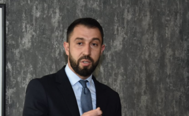 Ministri Krasniqi bën thirrje për bojkotim të lokaleve ku nuk u shërbehet komuniteteve