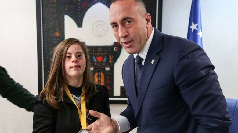 ​Haradinaj: Ta kthejmë çdo ditë në dashuri për të prekurit me Down Syndrome