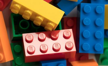Pandemia COVID-19 rrit dukshëm shitjet e Legos