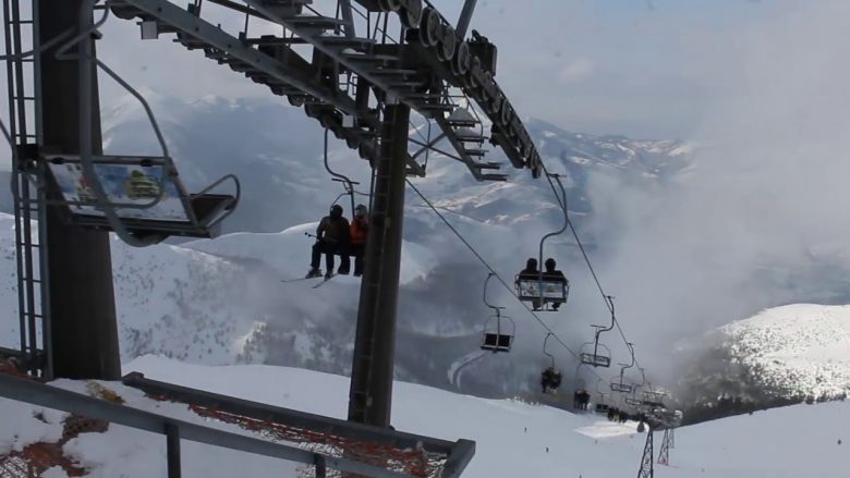 Bie nga teleferiku, lëndohet një femër në Brezovicë